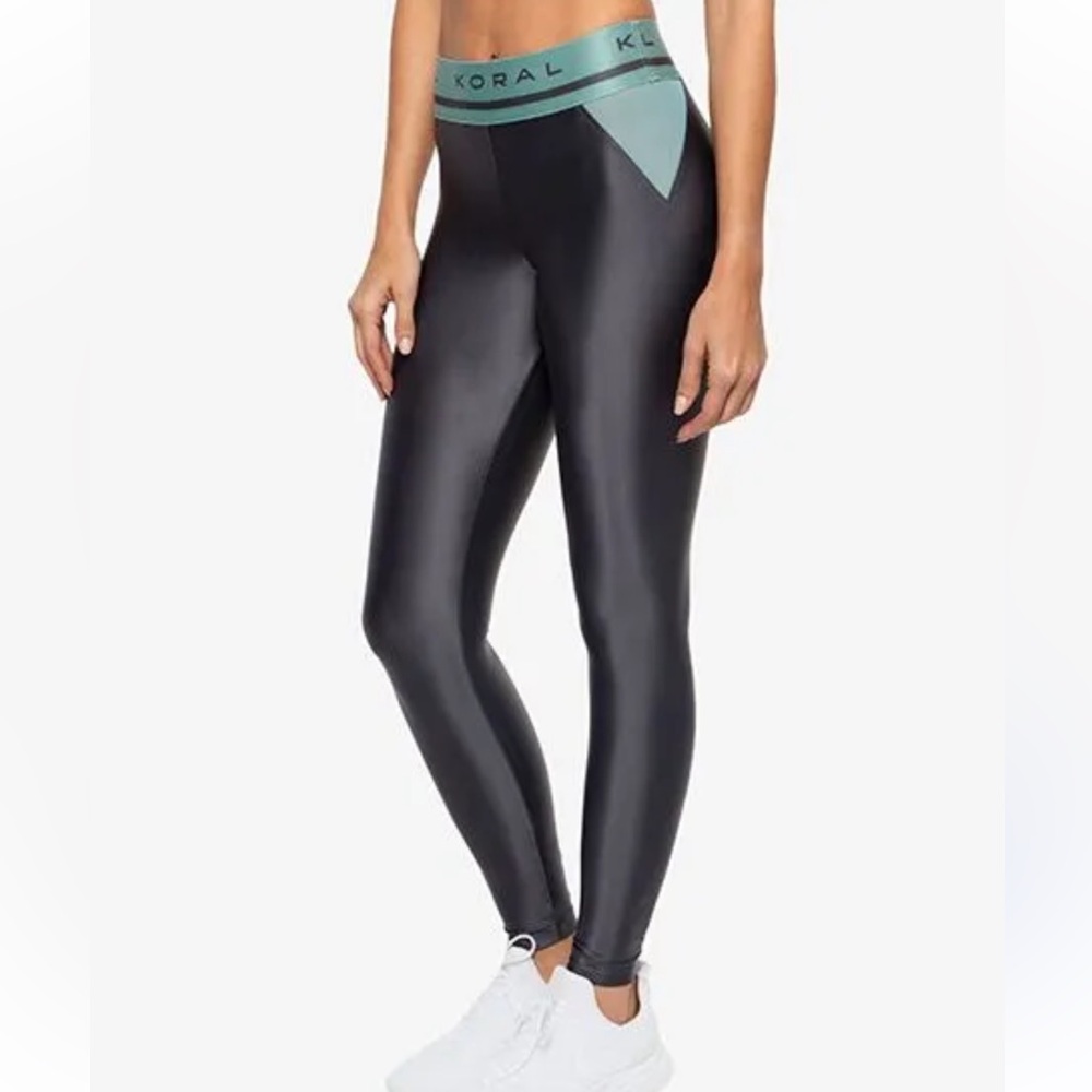 Koral leggings worn once size S